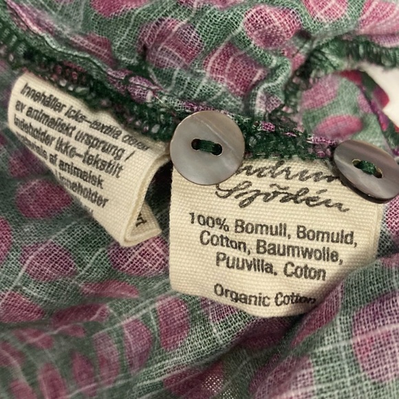 Gudrun Sjoden Ottillia Blouse Button Down Tunic Top Green Red Petals XL - Picture 9 of 15